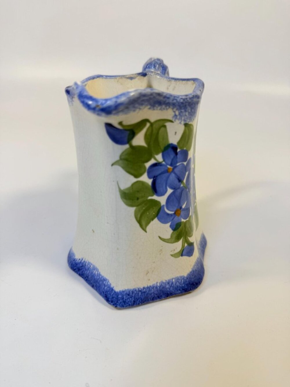 Pitcher Cash Family Pottery Vintage Blue White Milk Jug Creamer Hand Painted Flo - Picture 5 of 10